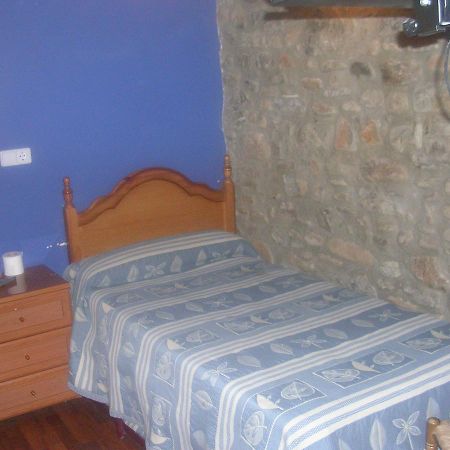 Apartamentos Turisticos Sol Y Nieve Jaca Dış mekan fotoğraf