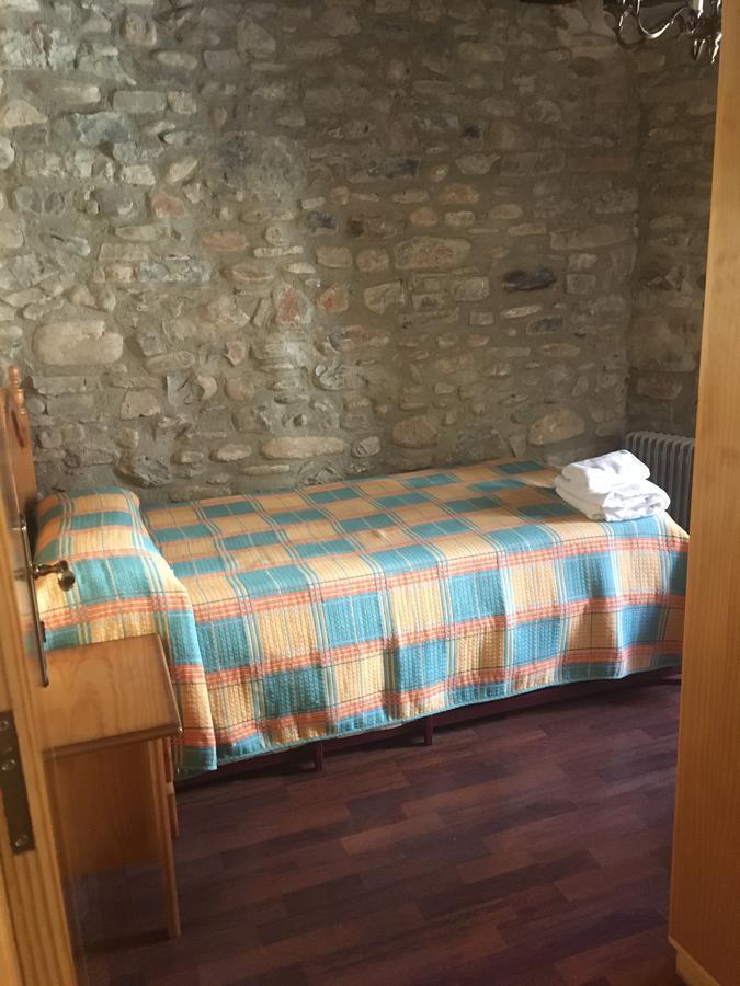 Apartamentos Turisticos Sol Y Nieve Jaca Dış mekan fotoğraf